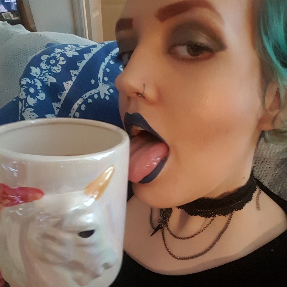 Meet your Posher, Mickie